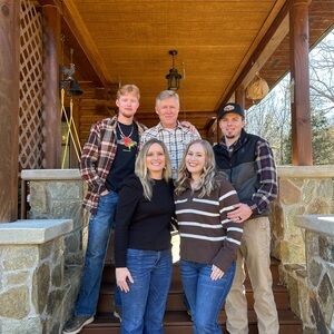 Meet your Posher, Melissa